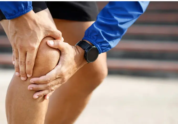 Monovisc knee injection